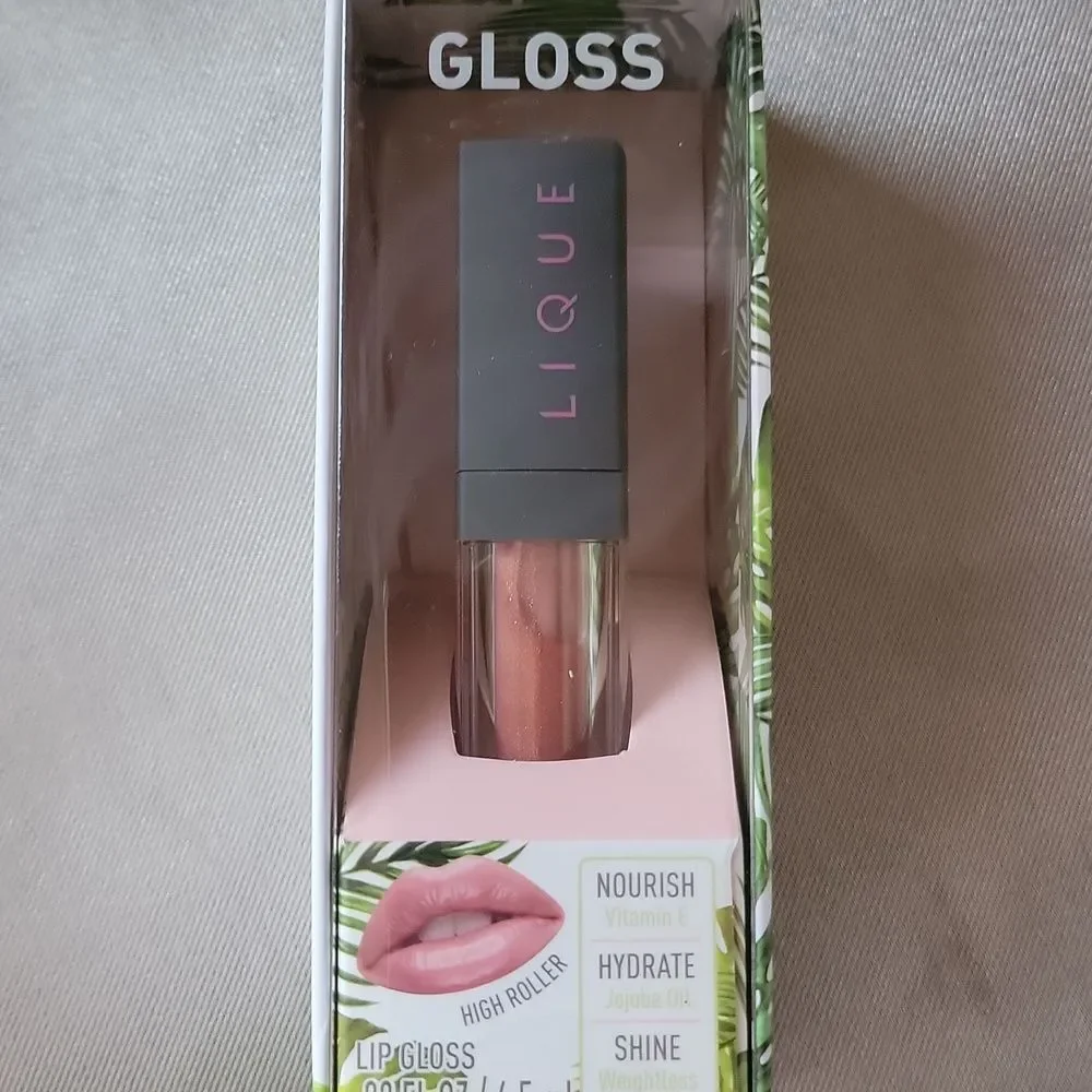 Lique Gloss in HIGH ROLLER Vegan Nourishing Lip Goss